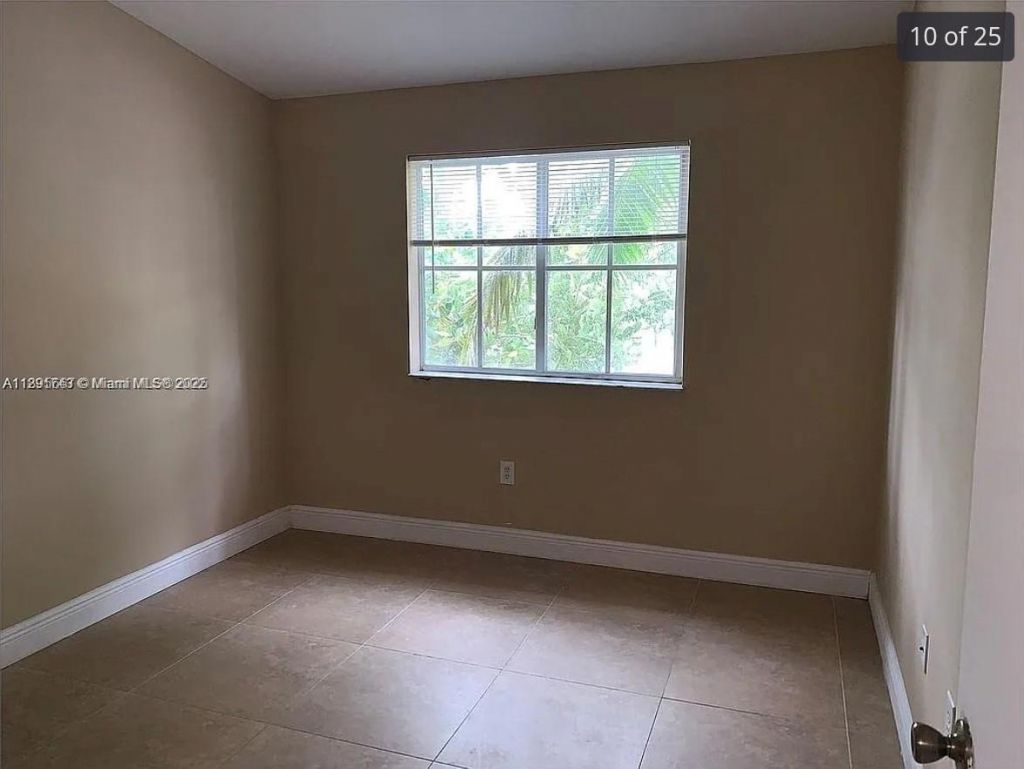 1251 SE 29th St, Unit 201-26, Homestead, FL 33035 Photo