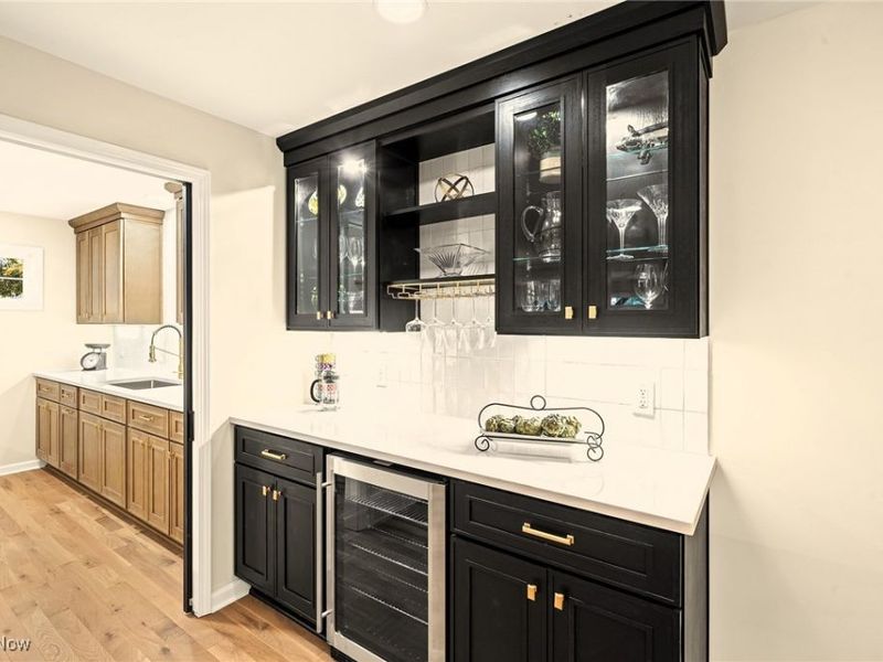 1545 Greenleaf Circle, Westlake, OH 44145 Photo 9