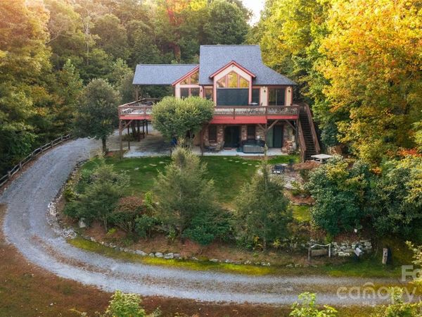 300 Falls View Drive, Lake Toxaway, NC 28774