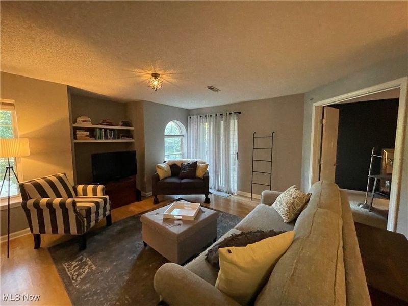 200 Fox Hollow Drive, Unit 104, Mayfield Heights, OH 44124 Photo 11