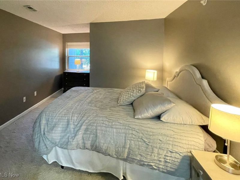 200 Fox Hollow Drive, Unit 104, Mayfield Heights, OH 44124 Photo 13