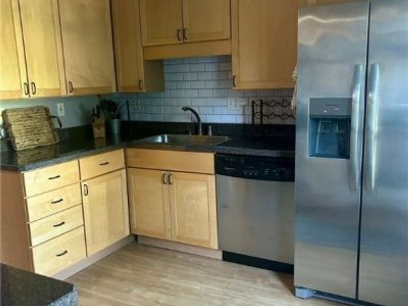 200 Fox Hollow Drive, Unit 104, Mayfield Heights, OH 44124 Photo 9