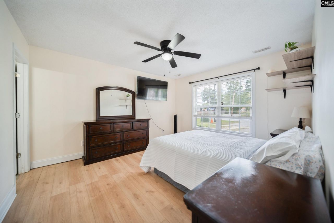 817 Church Street Photo 16