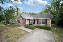 817 Church Street photo 4