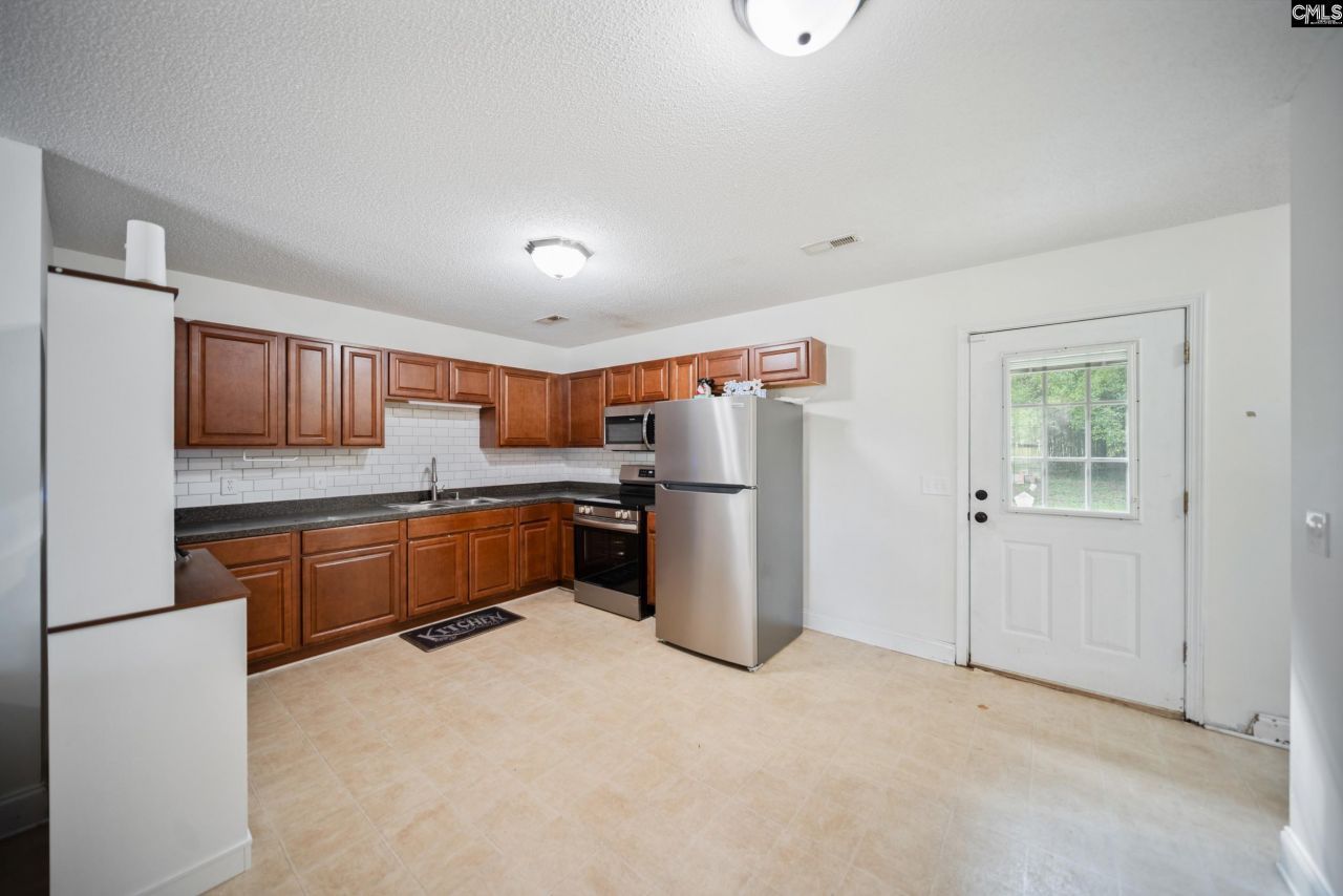 817 Church Street Photo 33