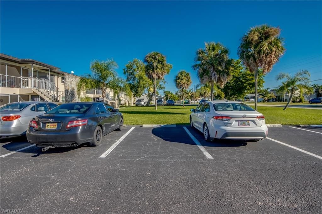 2526 SE 16th Pl, Unit 108, Cape Coral, FL 33904 Photo