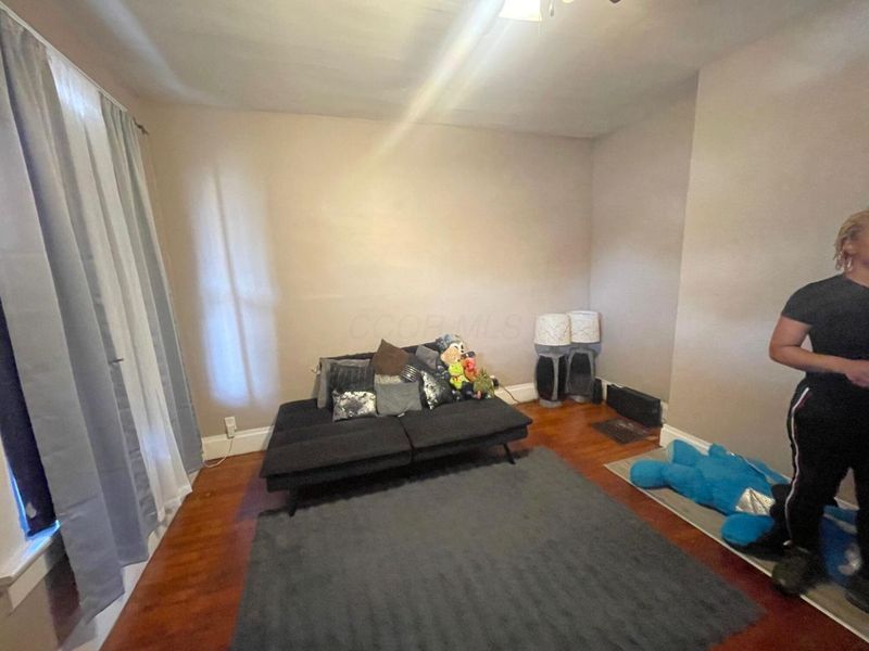 495 E Welch Avenue, Columbus, OH 43207 Photo 3