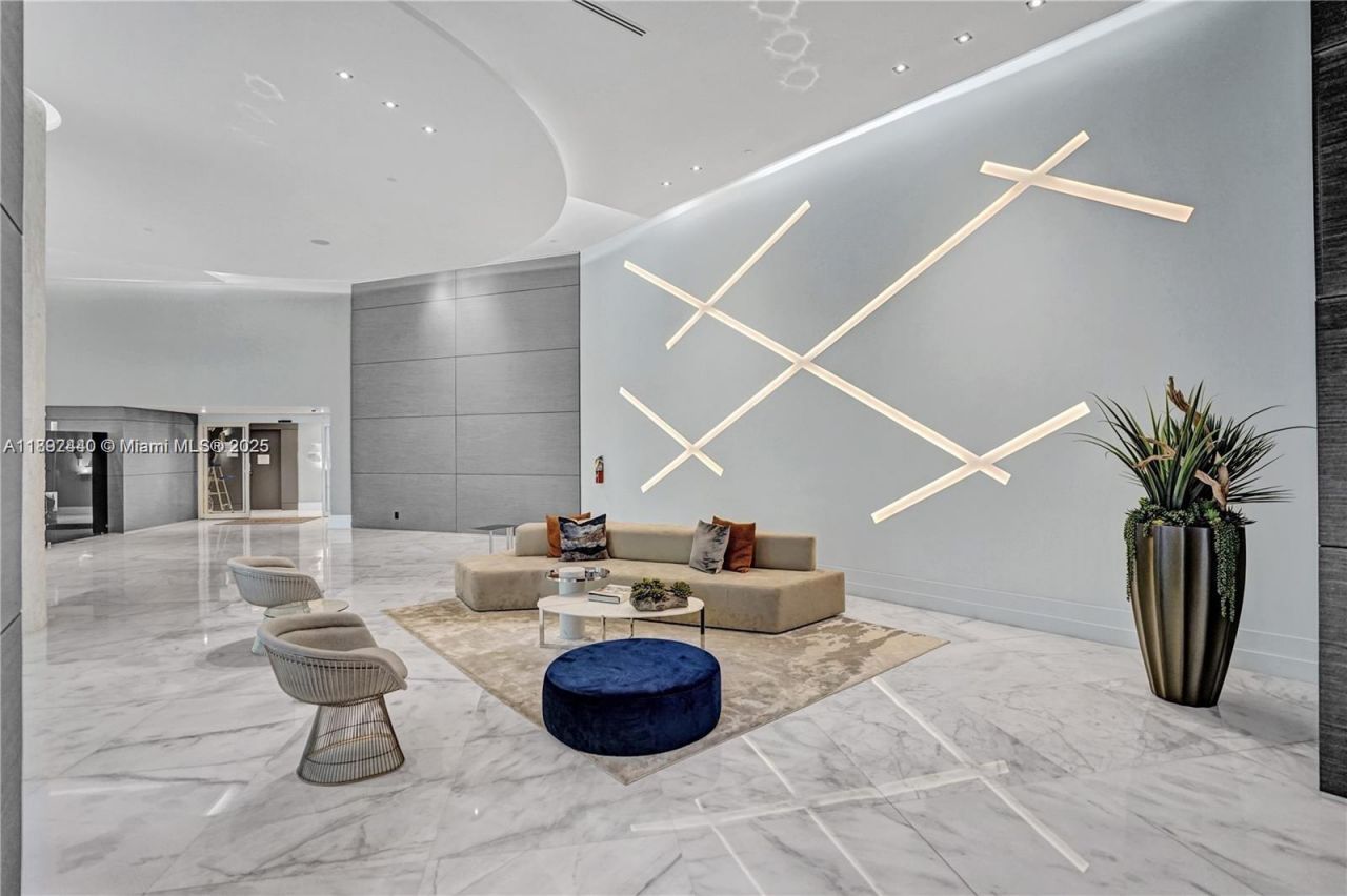 3300 NE 192nd St, Unit PH10, Aventura, FL 33180 Photo