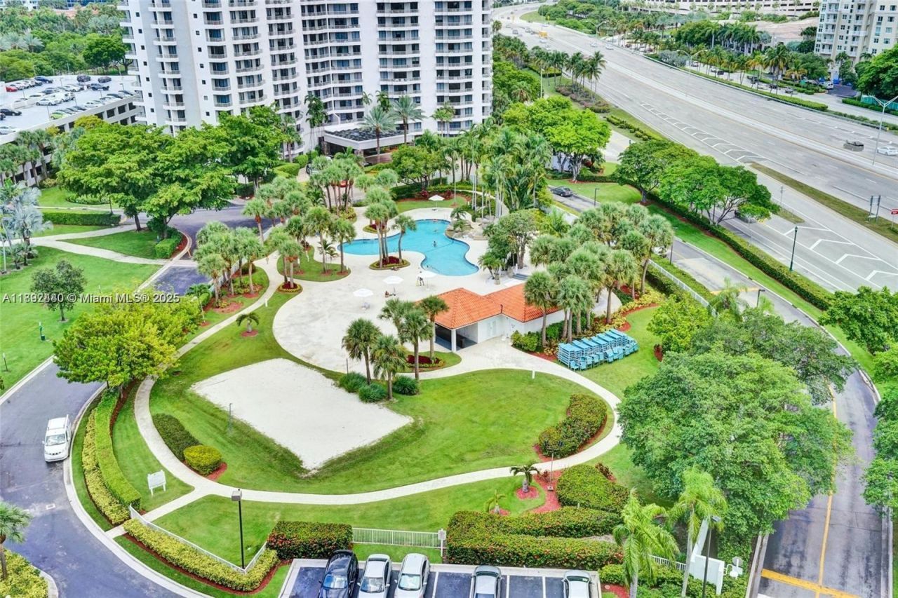 3300 NE 192nd St, Unit PH10, Aventura, FL 33180 Photo