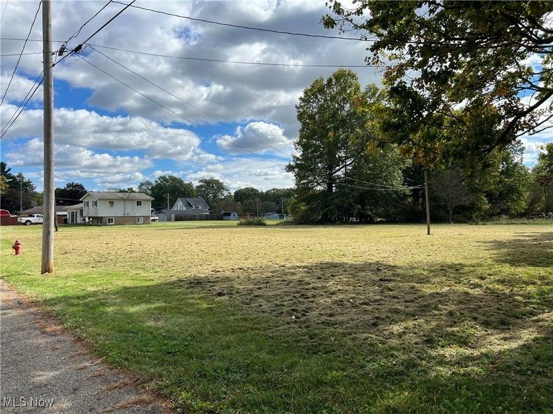 15832 Waverly Street NE, Alliance, OH 44601 Photo 3