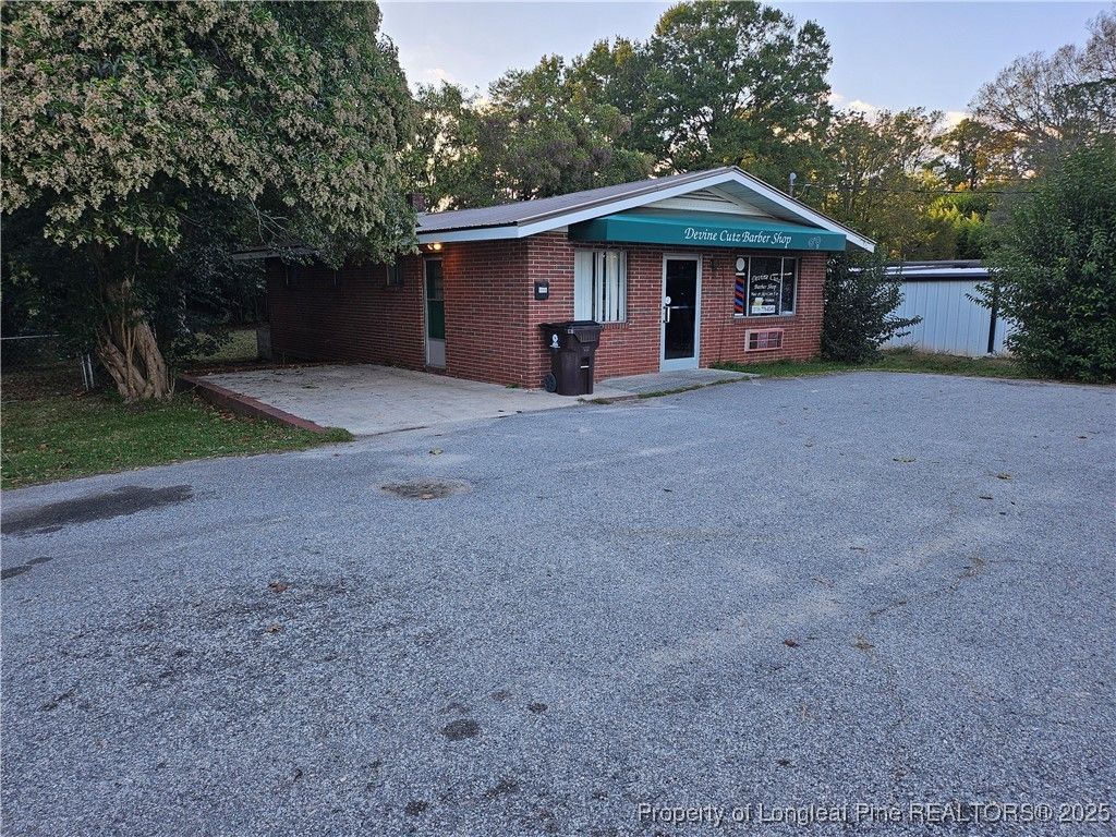 2210 Lee Avenue, Sanford, NC 27330 Main Photo