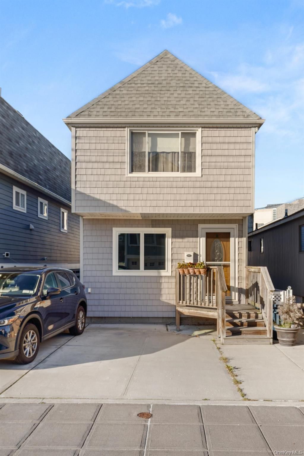 33 W 11th Road, Broad Channel, NY 11693 Main Photo