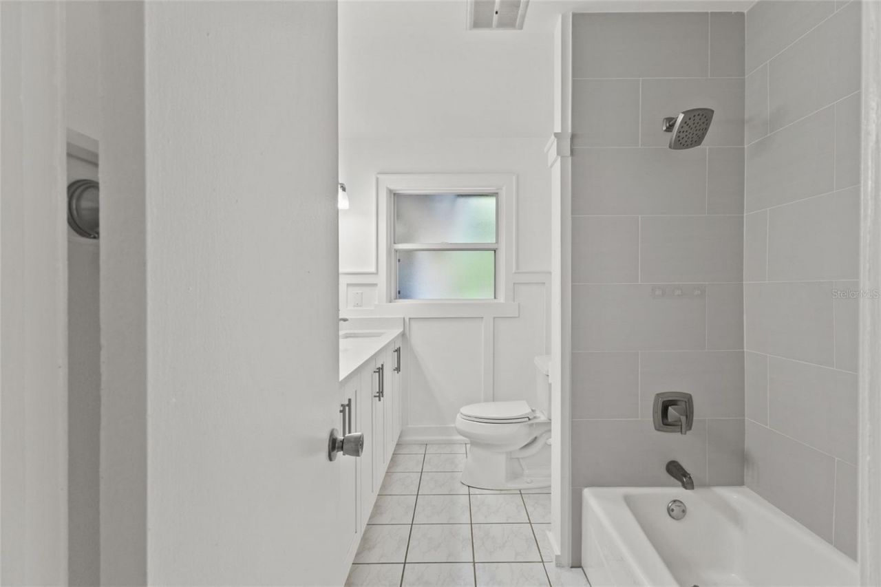 2588 Colorado Street, Sarasota, FL 34237 Photo
