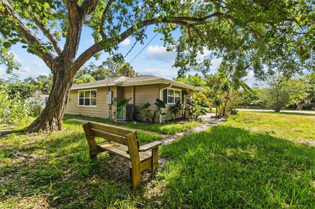 2588 Colorado Street, Sarasota, FL 34237 Photo