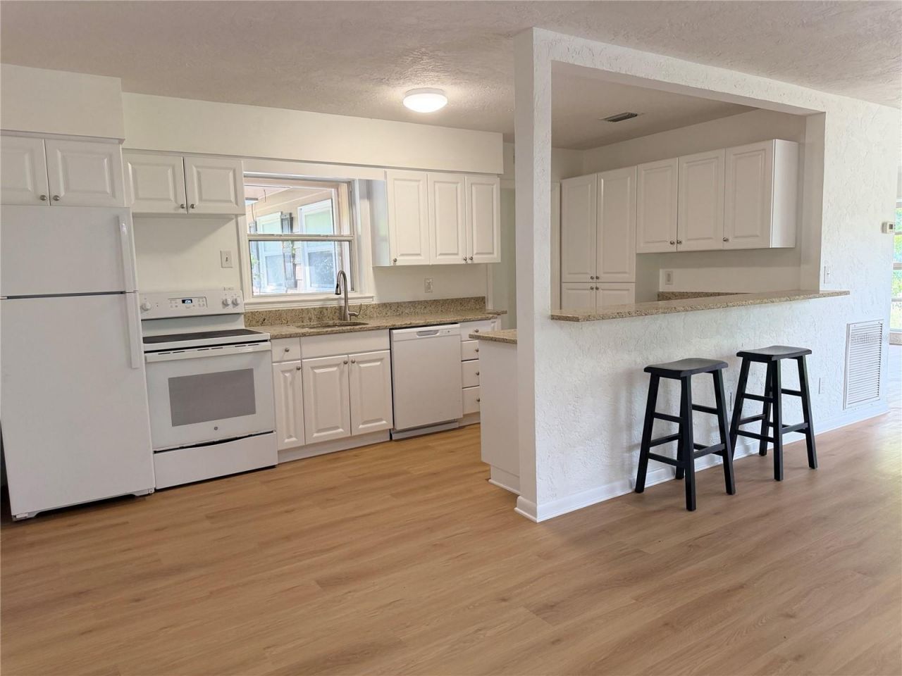 2588 Colorado Street, Sarasota, FL 34237 Photo