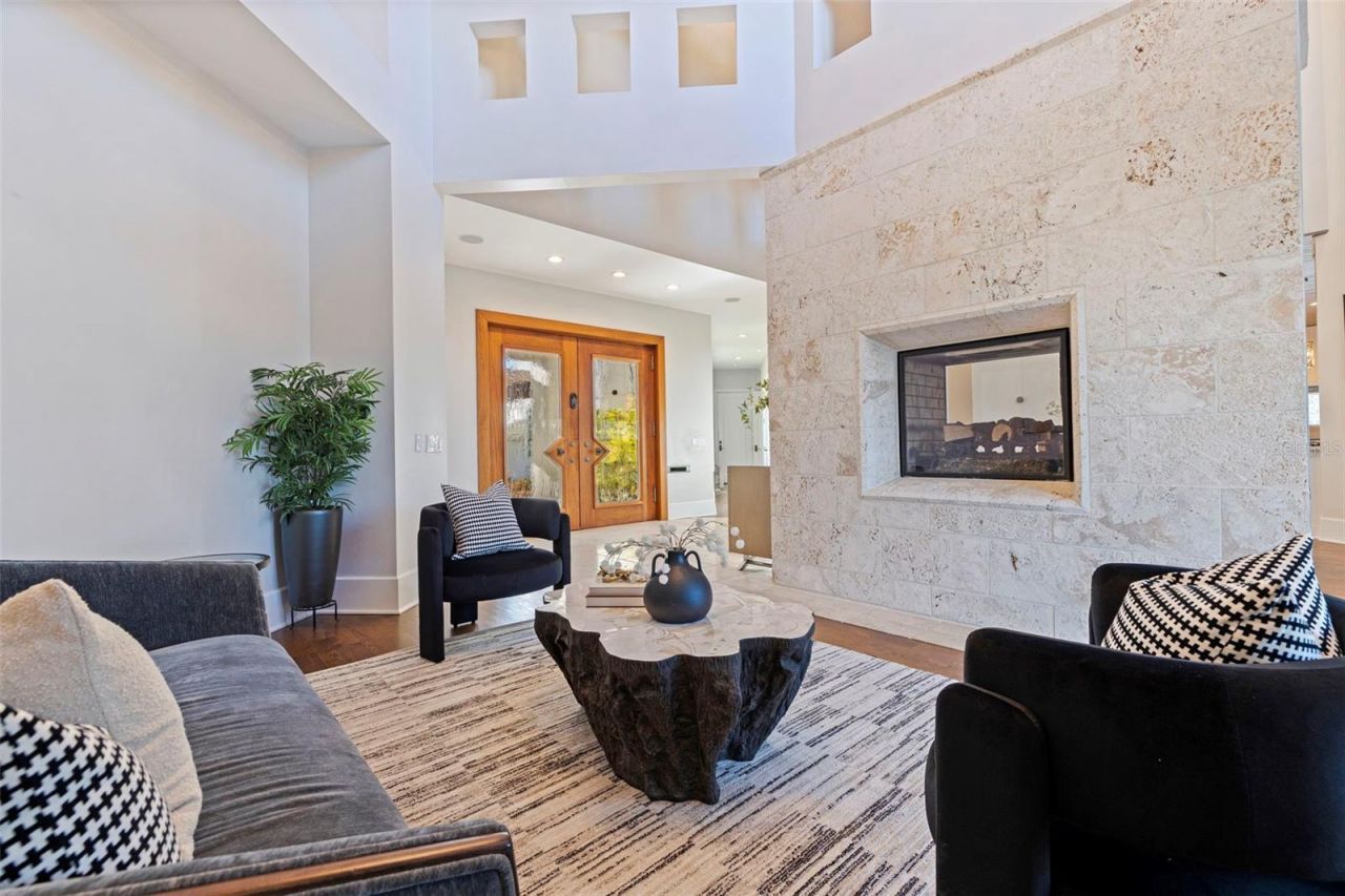 6152 52nd Street S, Saint Petersburg, FL 33715 Photo