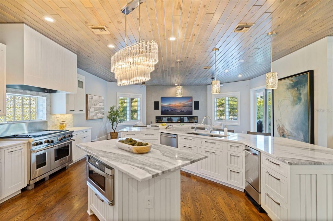 6152 52nd Street S, Saint Petersburg, FL 33715 Photo