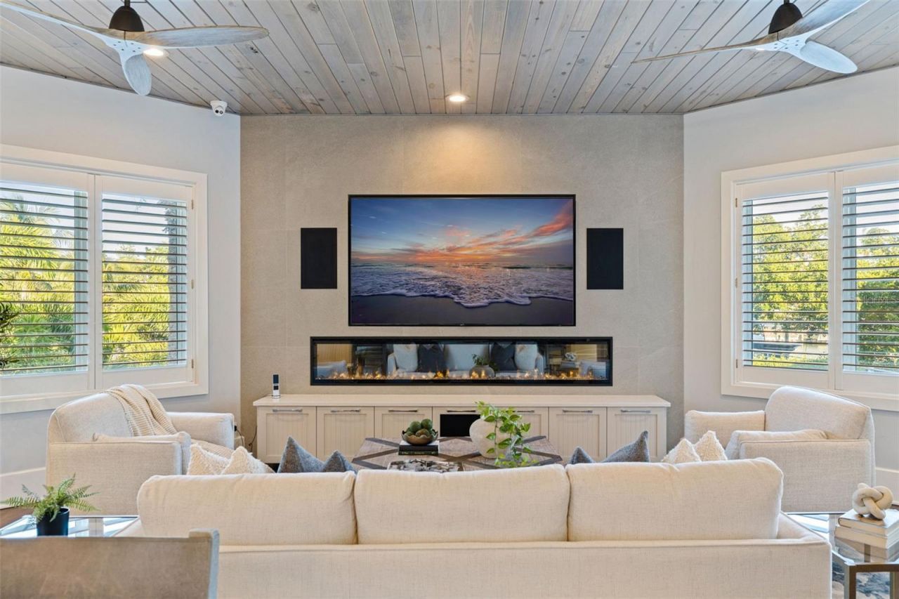 6152 52nd Street S, Saint Petersburg, FL 33715 Photo