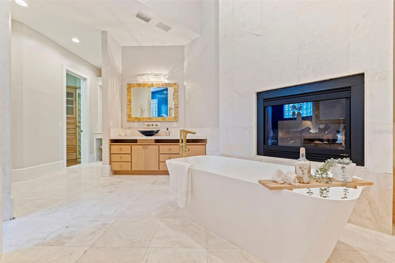 6152 52nd Street S, Saint Petersburg, FL 33715 Photo