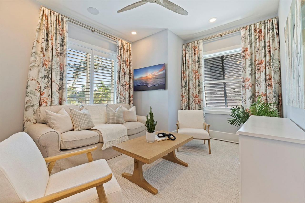 6152 52nd Street S, Saint Petersburg, FL 33715 Photo