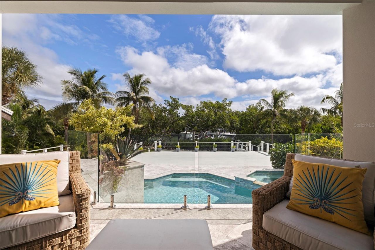 6152 52nd Street S, Saint Petersburg, FL 33715 Photo