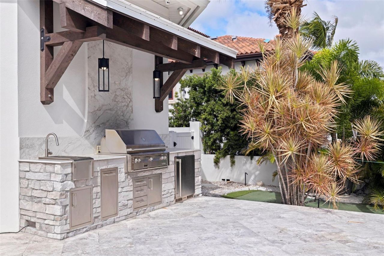 6152 52nd Street S, Saint Petersburg, FL 33715 Photo