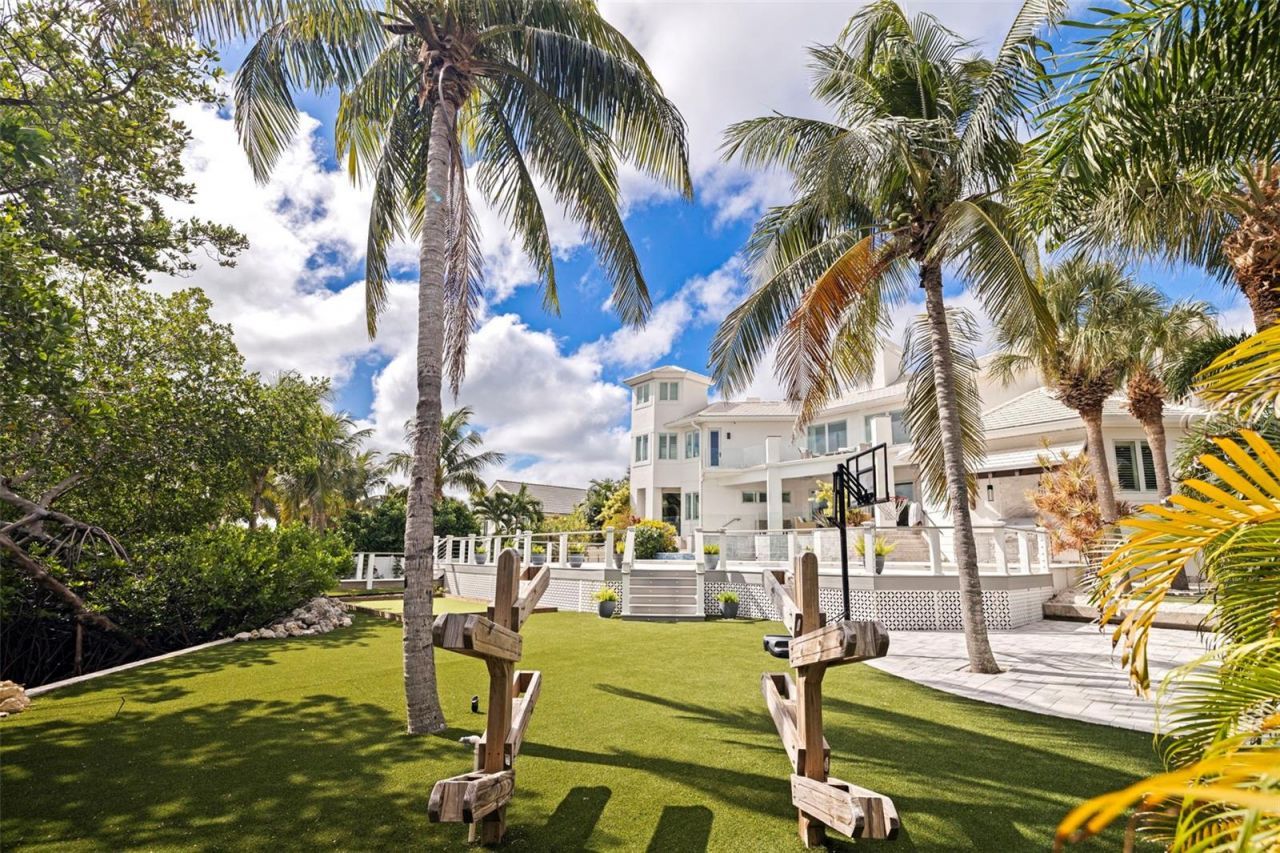 6152 52nd Street S, Saint Petersburg, FL 33715 Photo