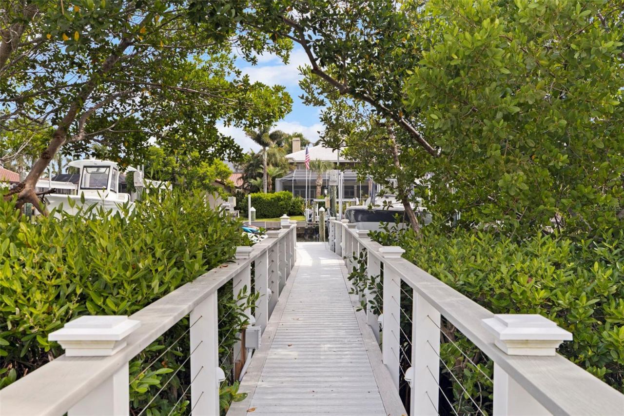 6152 52nd Street S, Saint Petersburg, FL 33715 Photo