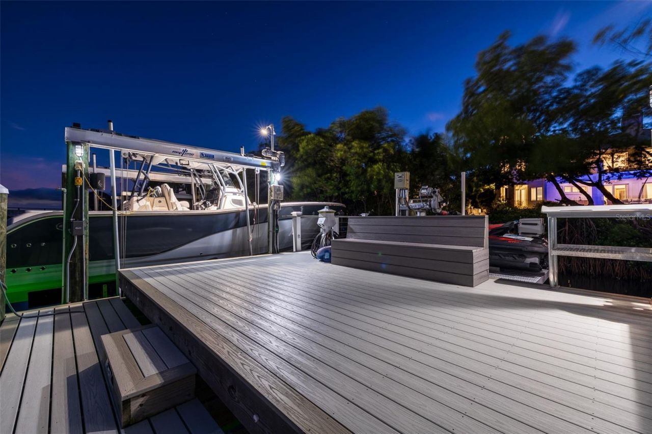 6152 52nd Street S, Saint Petersburg, FL 33715 Photo