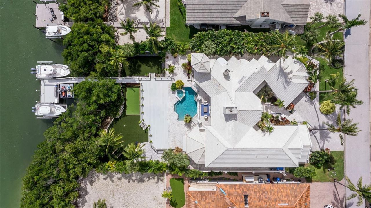 6152 52nd Street S, Saint Petersburg, FL 33715 Photo