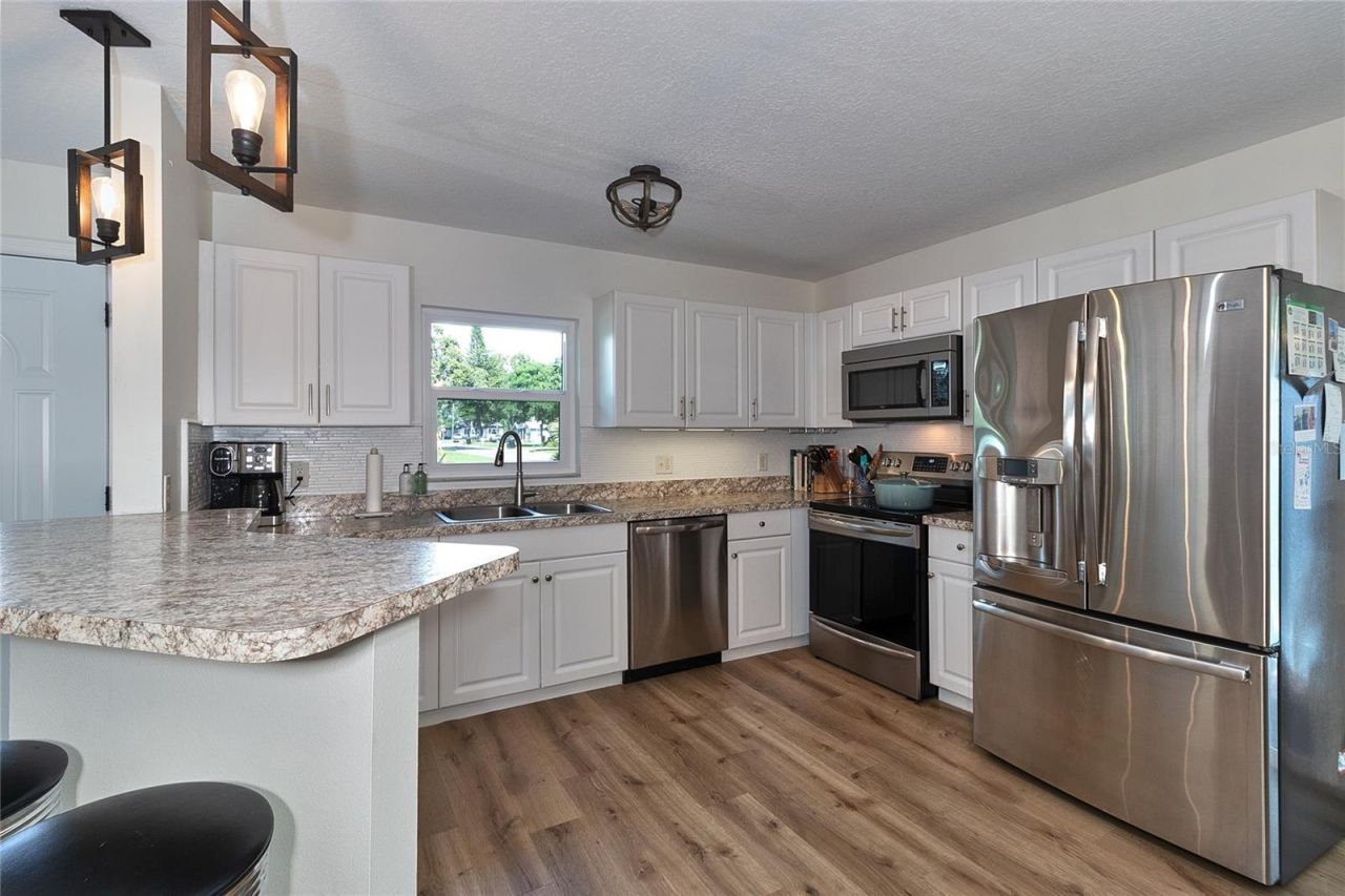 4900 Rosedale Place N, Saint Petersburg, FL 33714 Photo