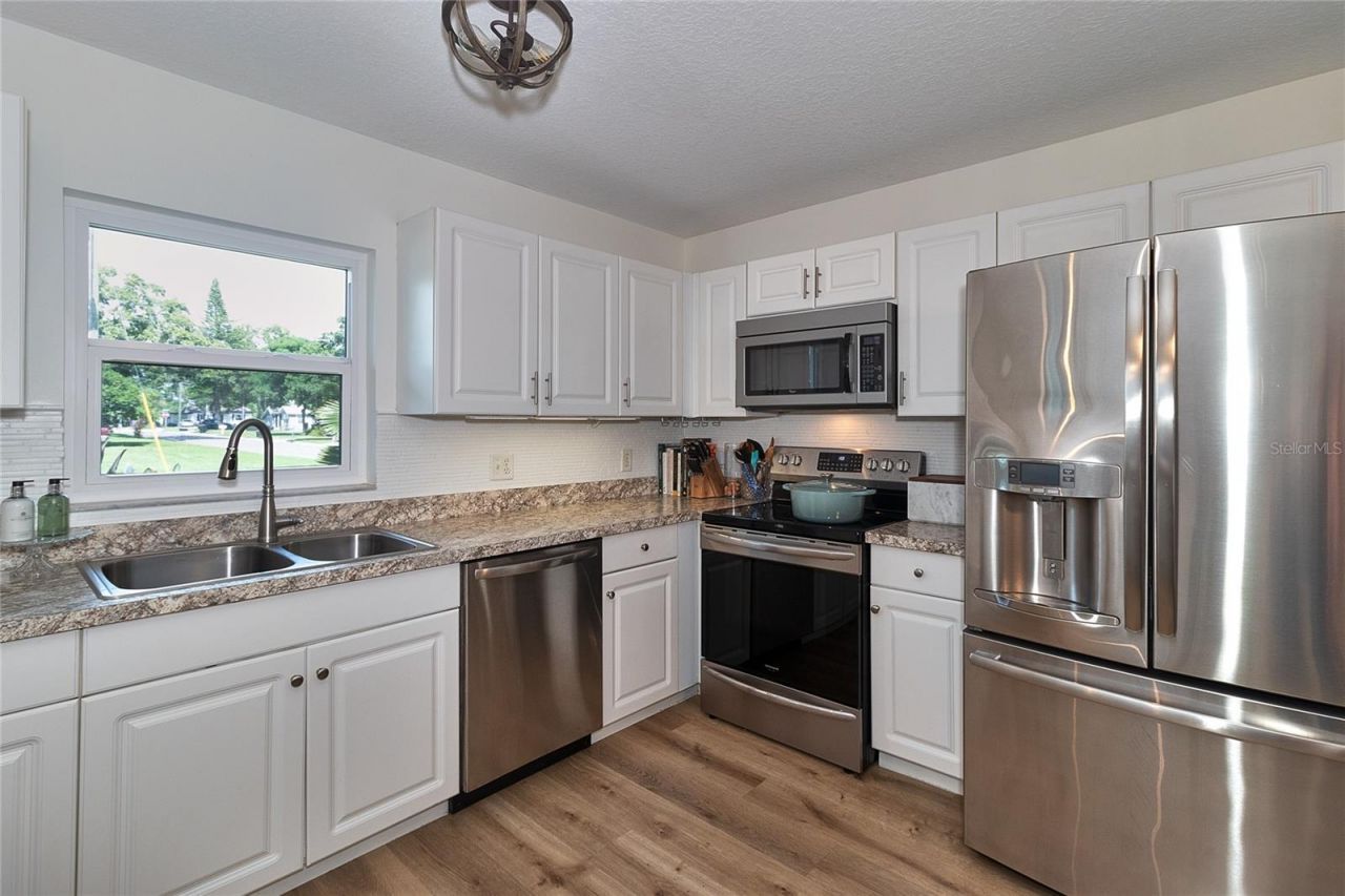 4900 Rosedale Place N, Saint Petersburg, FL 33714 Photo