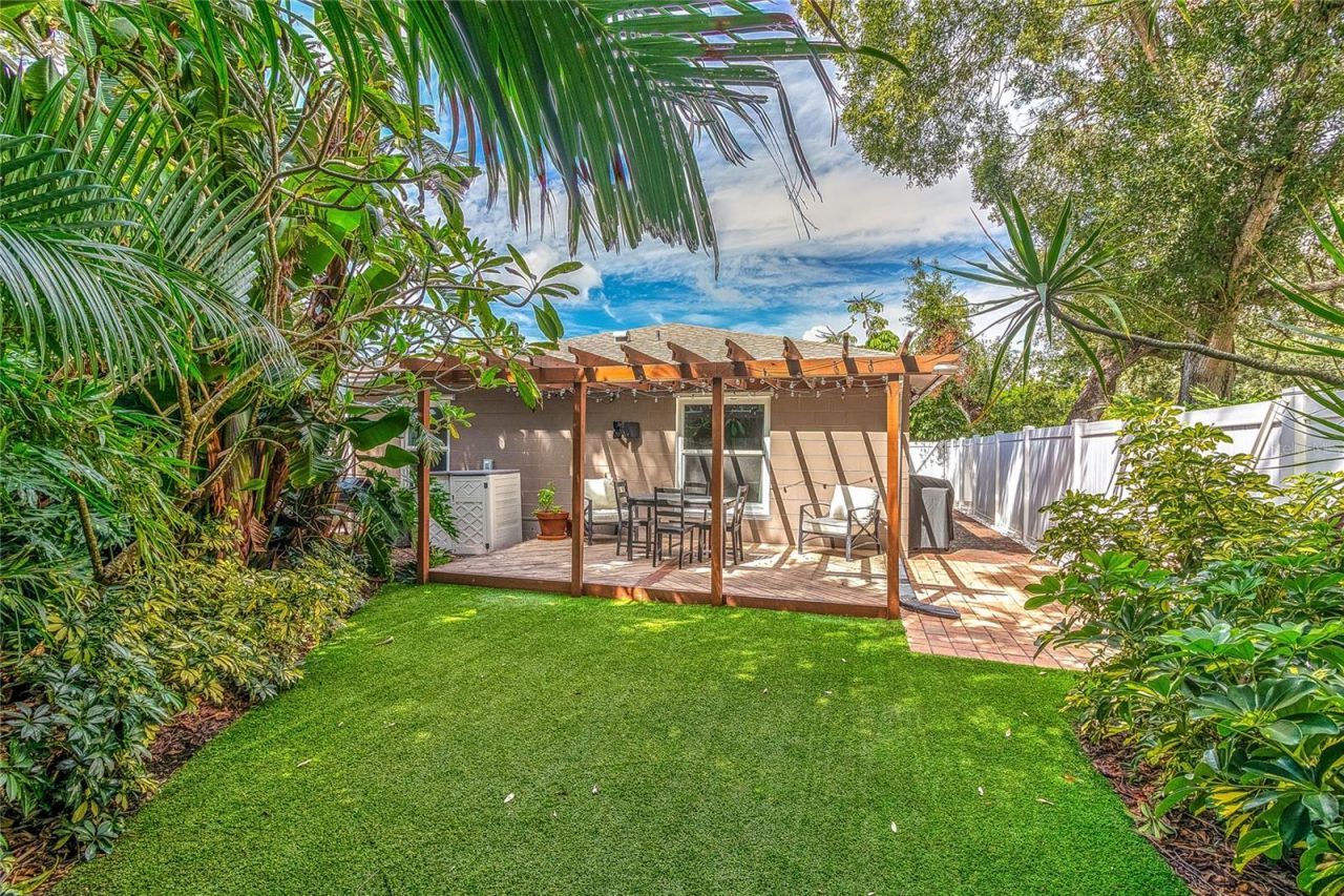 4900 Rosedale Place N, Saint Petersburg, FL 33714 Photo