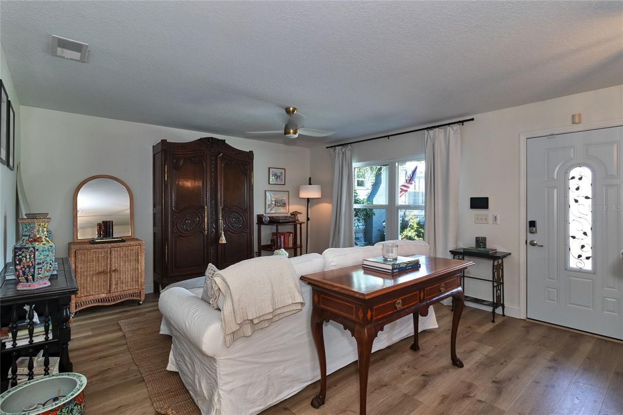 4900 Rosedale Place N, Saint Petersburg, FL 33714 Photo