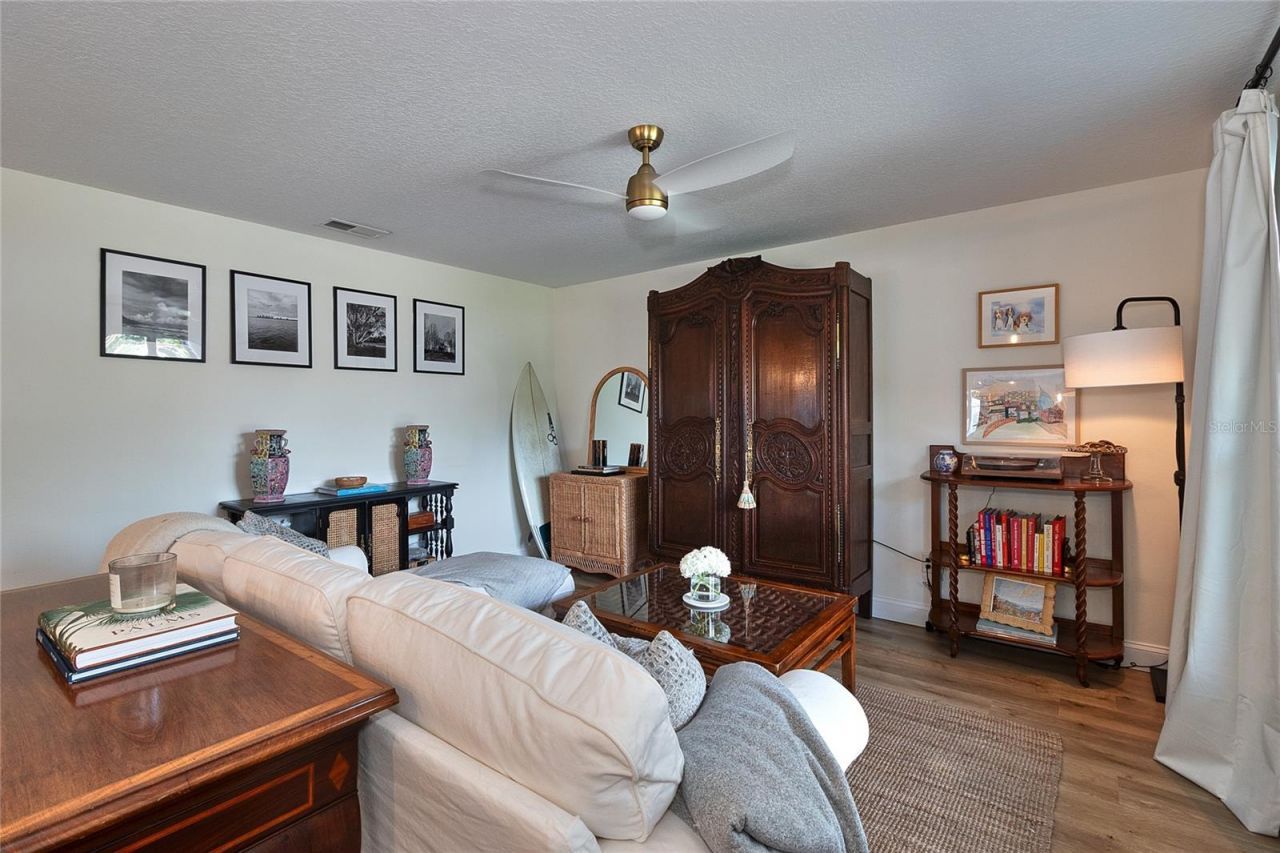 4900 Rosedale Place N, Saint Petersburg, FL 33714 Photo