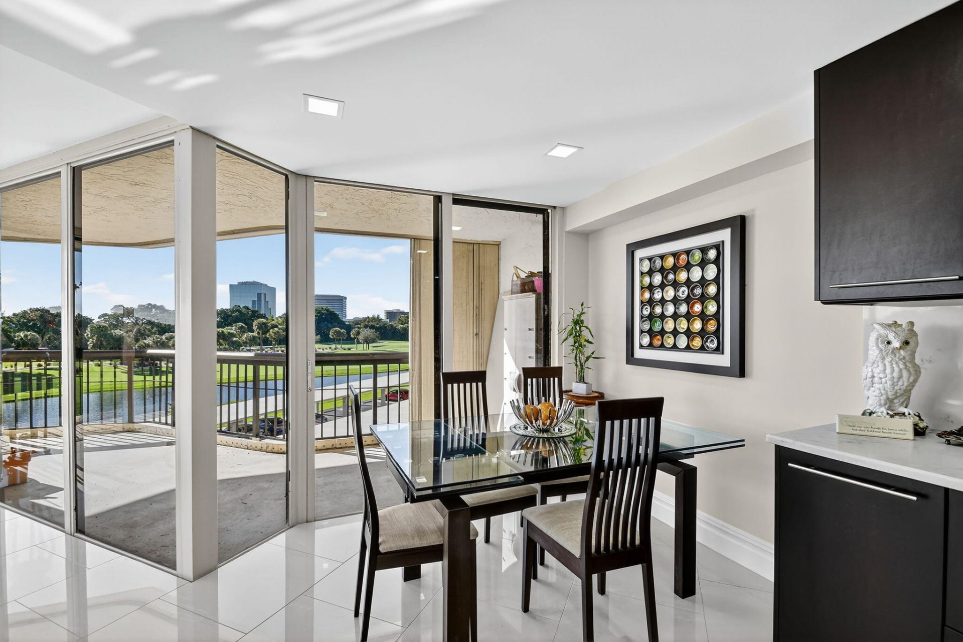 1900 Consulate Place, Unit 203, West Palm Beach, FL 33401 Photo