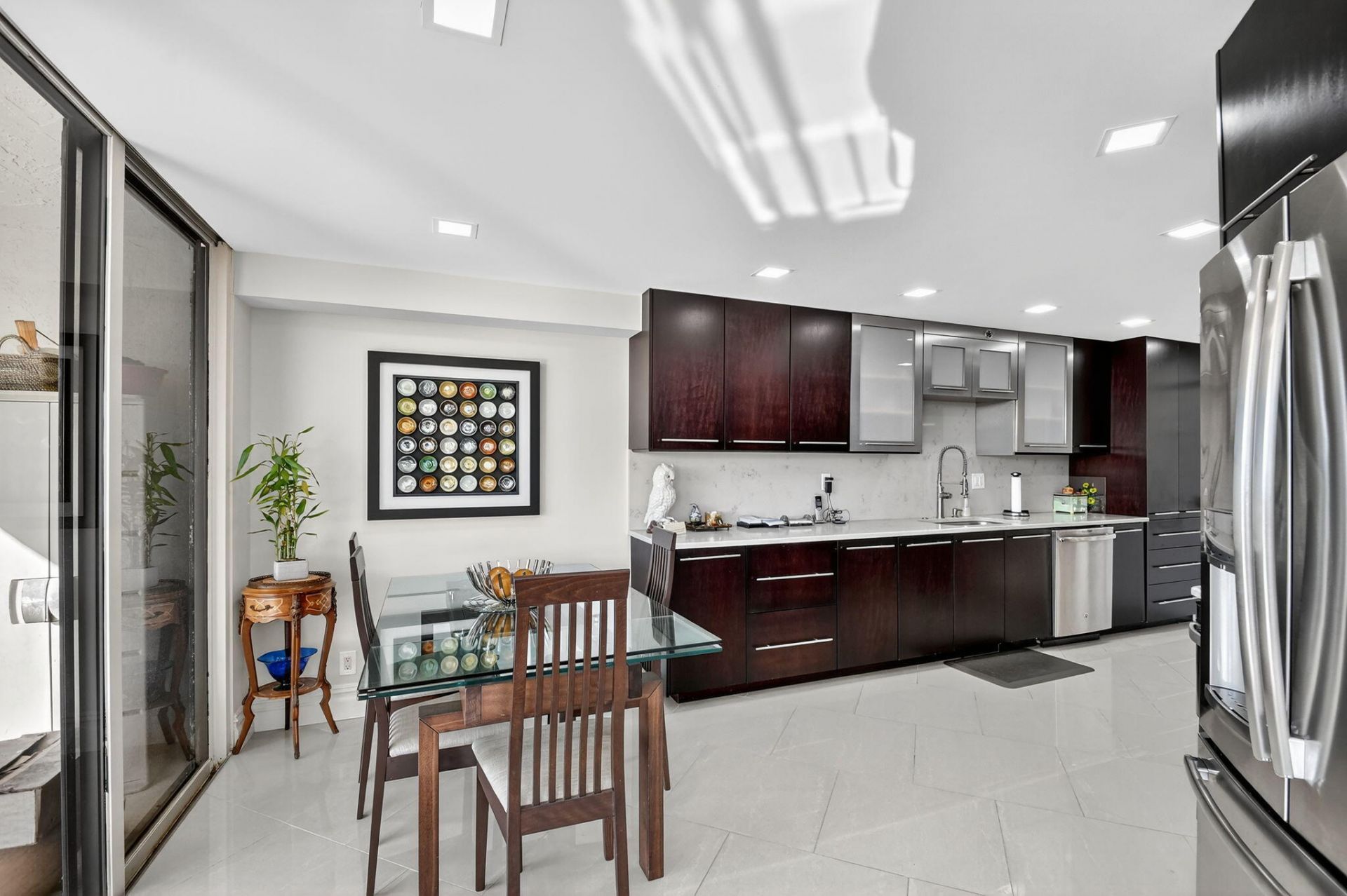 1900 Consulate Place, Unit 203, West Palm Beach, FL 33401 Photo