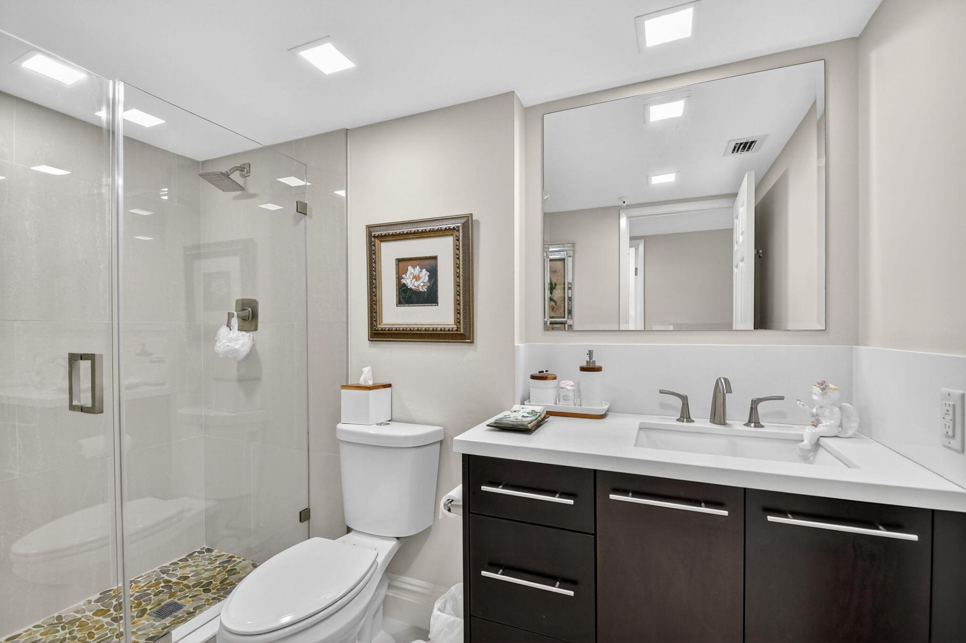 1900 Consulate Place, Unit 203, West Palm Beach, FL 33401 Photo