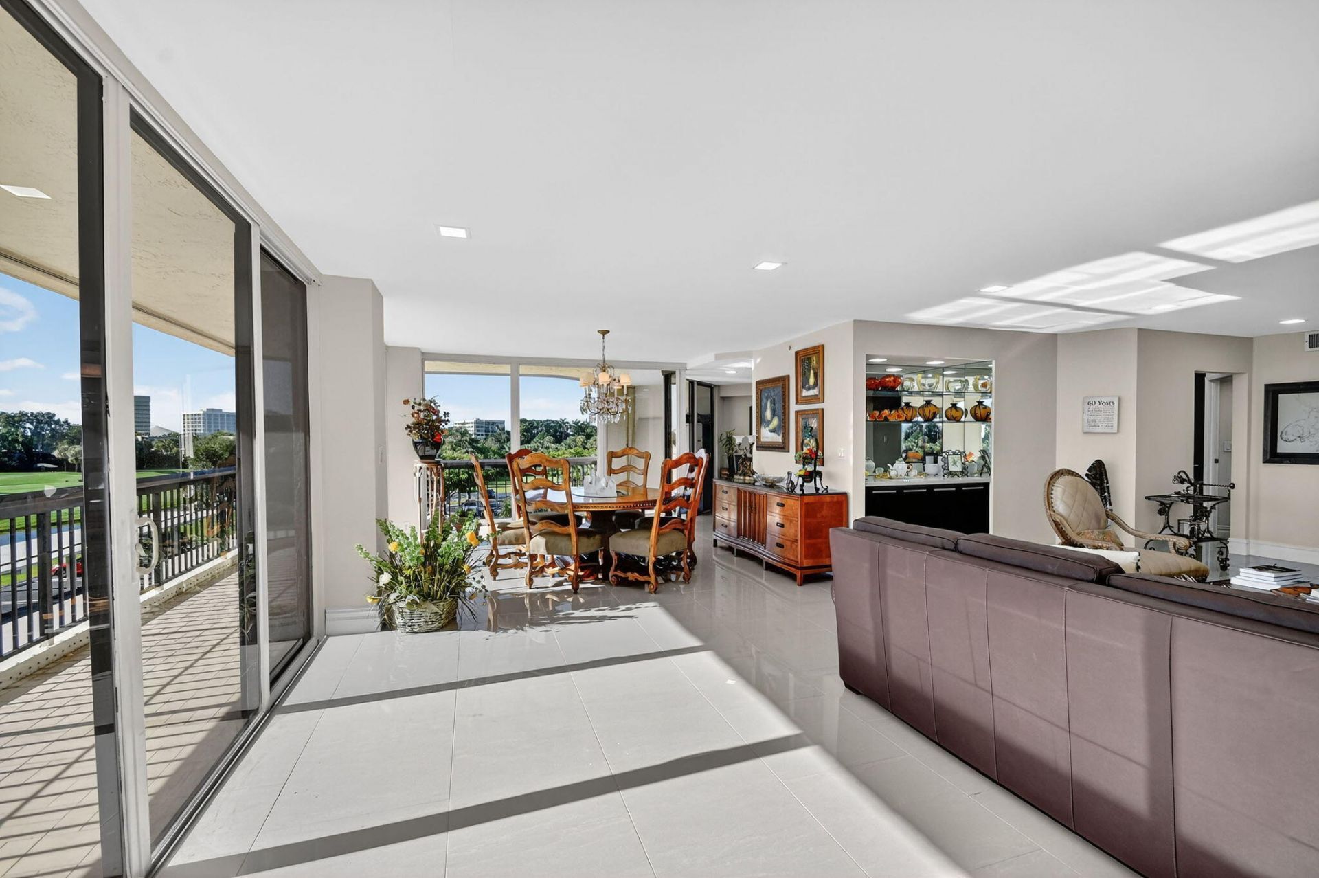 1900 Consulate Place, Unit 203, West Palm Beach, FL 33401 Photo