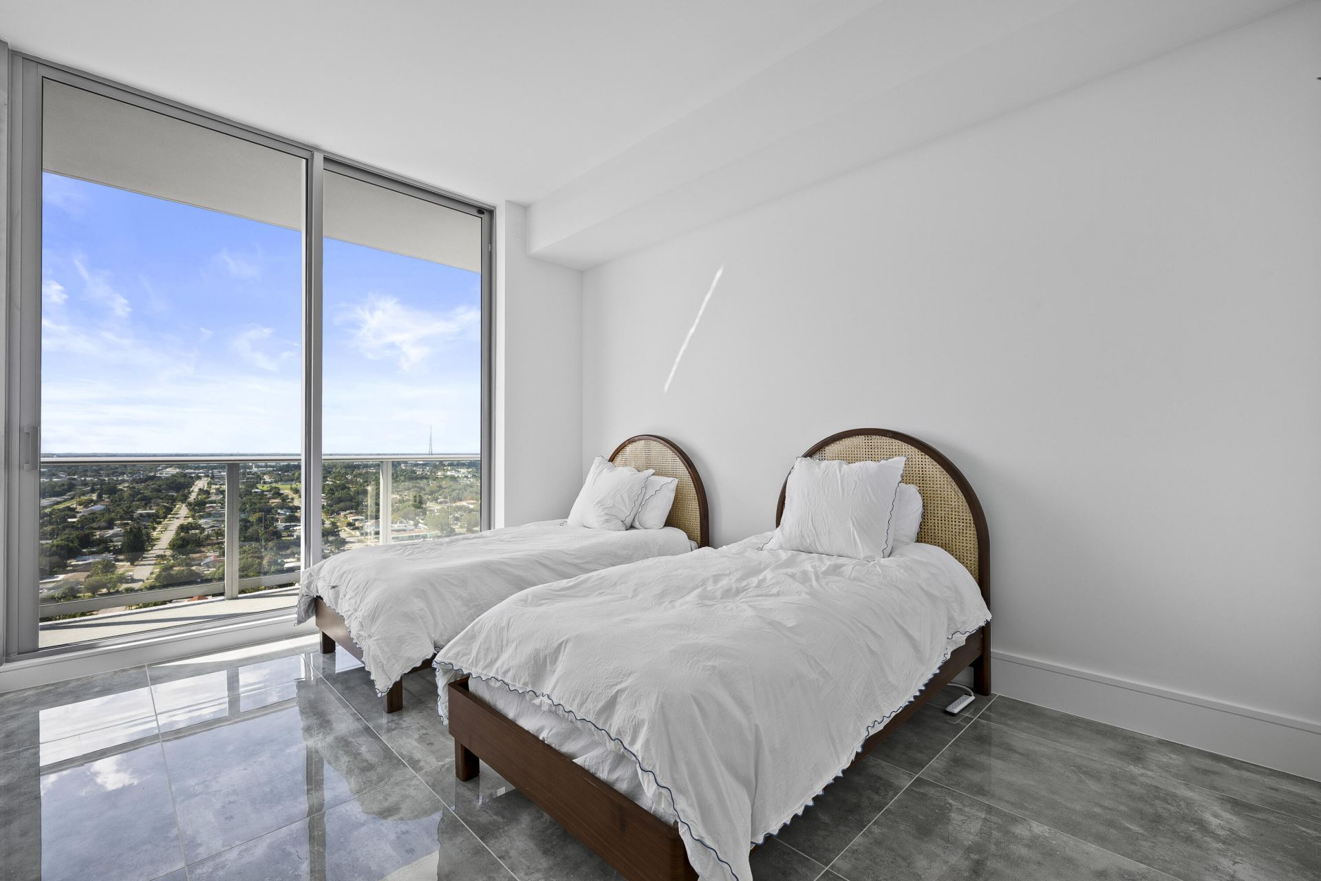 220 Lake Shore Drive, Unit 2106, Lake Park, FL 33403 Photo