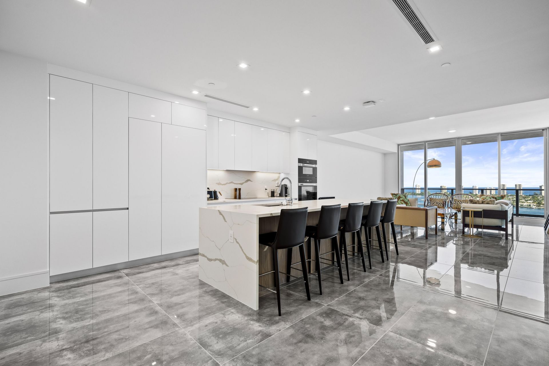 220 Lake Shore Drive, Unit 2106, Lake Park, FL 33403 Photo