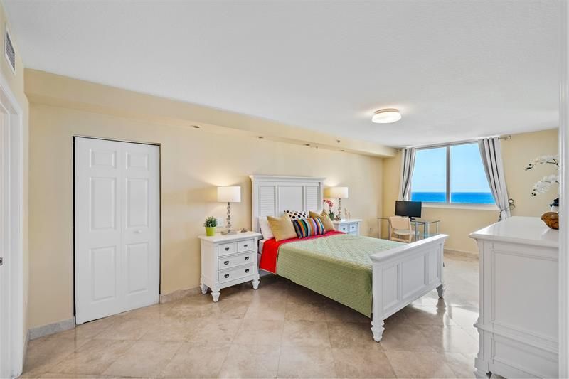 2011 N Ocean Boulevard, Unit 1601N, Fort Lauderdale, FL 33305 Photo