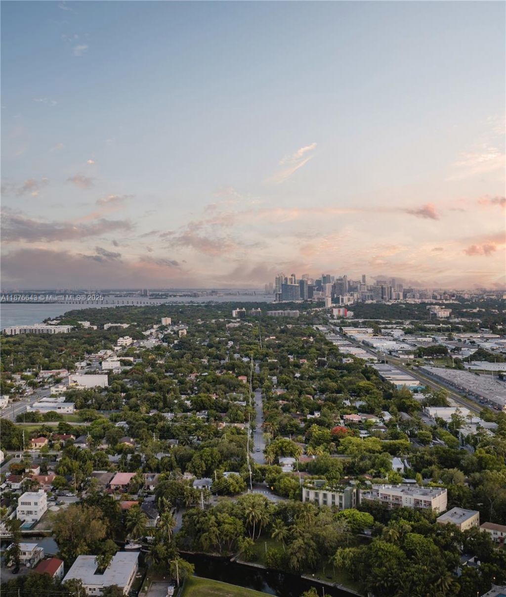 7700 NE 5th Ave, Unit D, Miami, FL 33138 Photo