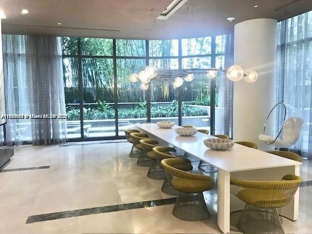 45 SW 9th St, Unit 3009, Miami, FL 33130 Photo