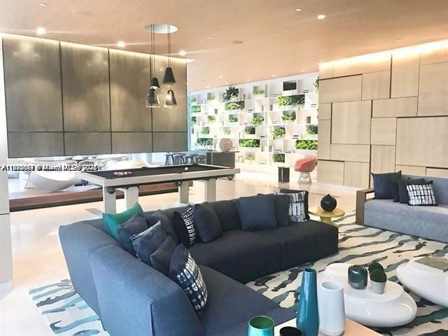 45 SW 9th St, Unit 3009, Miami, FL 33130 Photo