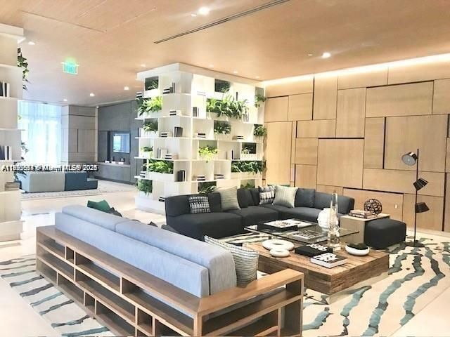 45 SW 9th St, Unit 3009, Miami, FL 33130 Photo