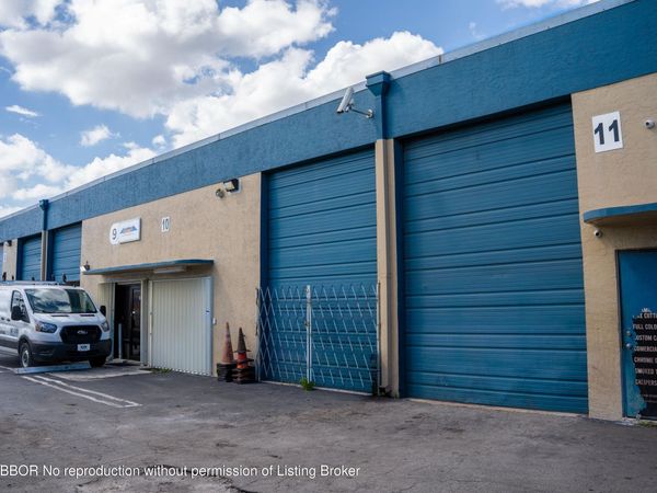 7001 Norton Avenue, West Palm Beach, FL 33405