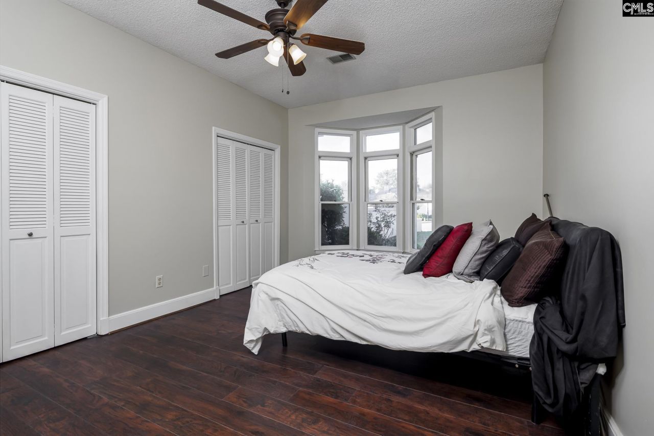 112 Gateway Lane Photo 9