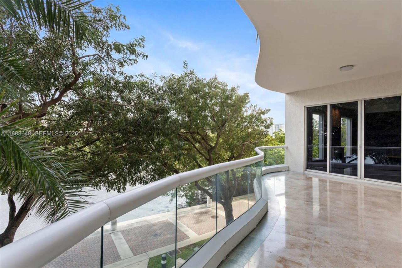 6000 Island Blvd, Unit 203, Aventura, FL 33160 Photo