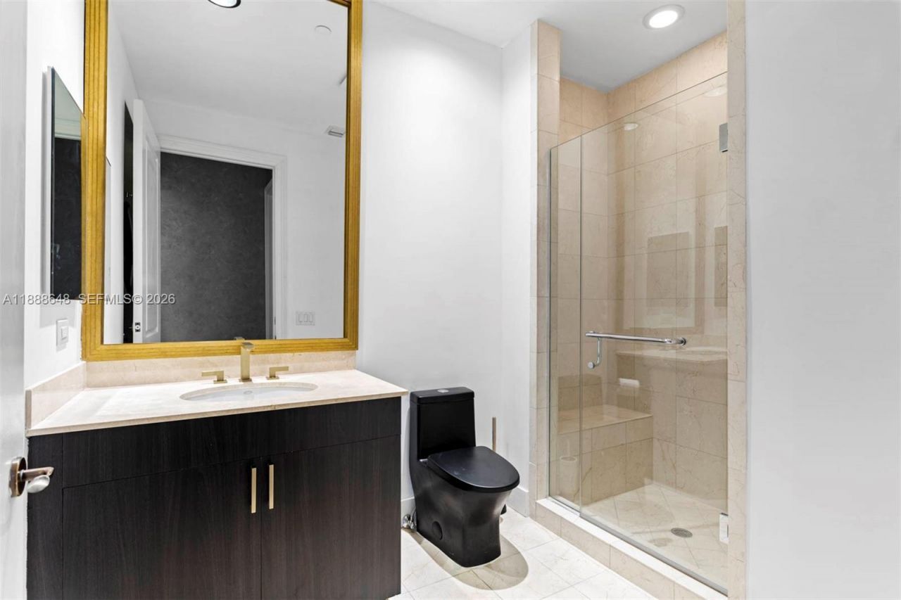 6000 Island Blvd, Unit 203, Aventura, FL 33160 Photo